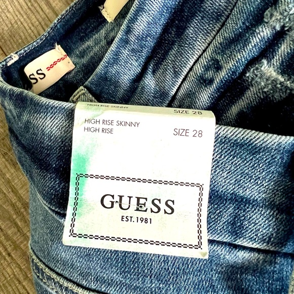 Brand new Women high rise skinny guess jeans - Picture 3 of 4